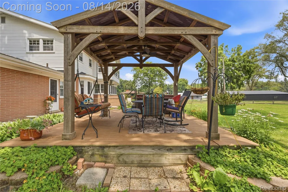 4925 S Huron River Drive Berlin Charter Township, MI 48134
