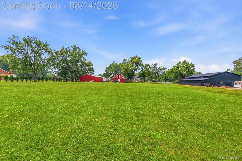 4925 S Huron River Drive Berlin Charter Township, MI 48134
