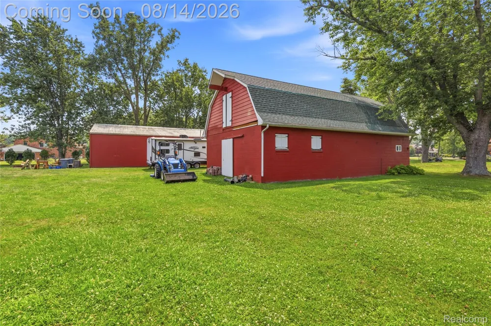 4925 S Huron River Drive Berlin Charter Township, MI 48134