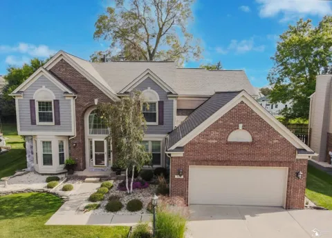 843 Regents Park Drive