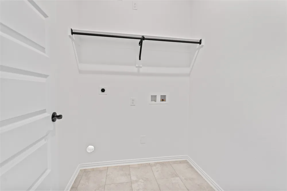 1832 Topaz Road Pryor, OK 74361