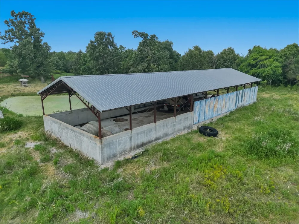 E 740 ROAD Stilwell, OK 74960