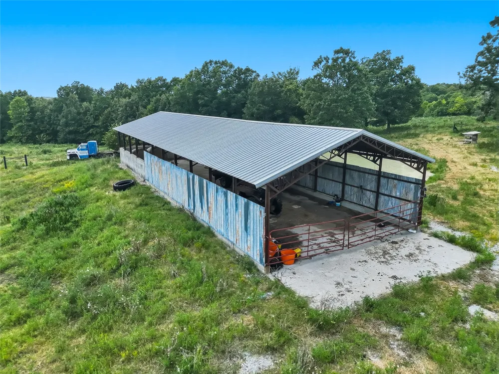 E 740 ROAD Stilwell, OK 74960