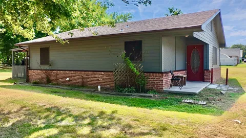 200 W Creek Avenue
