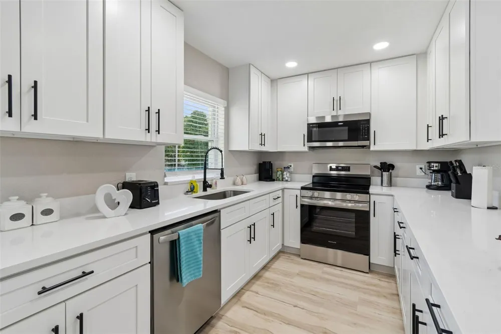 5 W SPANISH MAIN STREET Tampa, FL 33609
