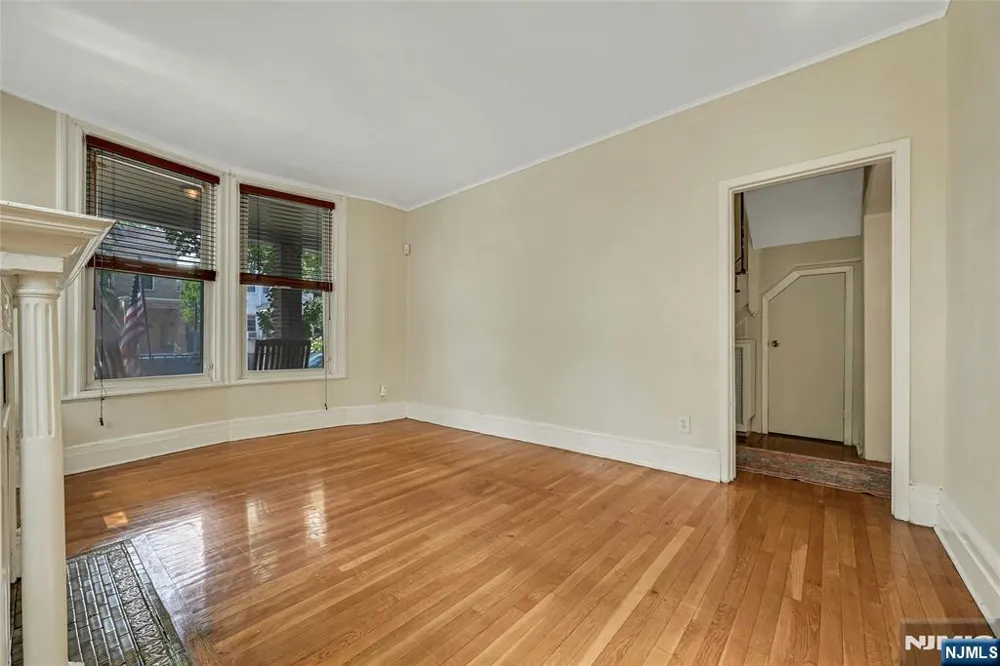 200-202 Oak Street Weehawken, NJ 07086