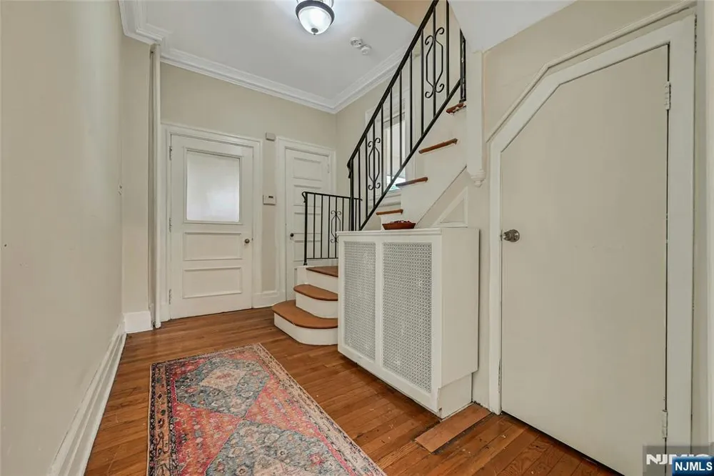200-202 Oak Street Weehawken, NJ 07086