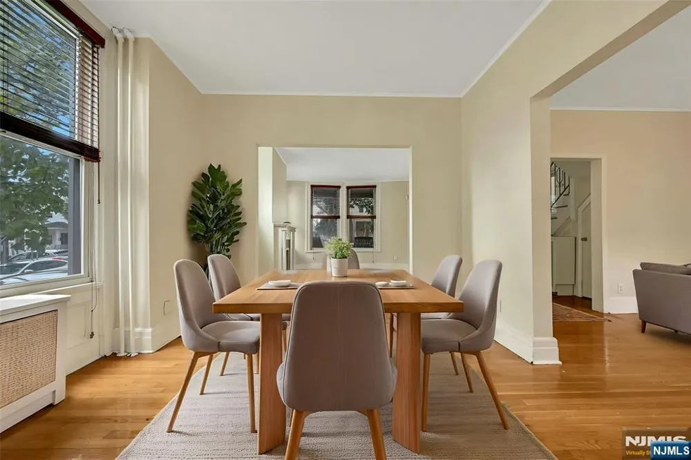 200-202 Oak Street Weehawken, NJ 07086