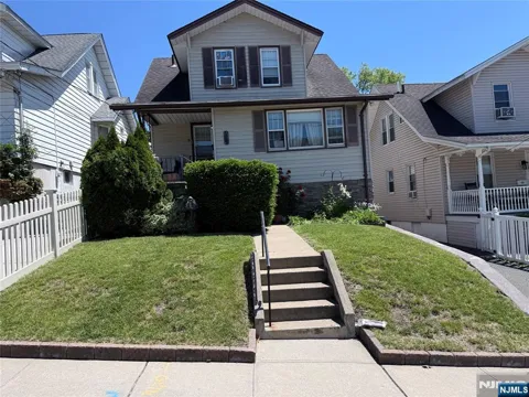 106 North 17th