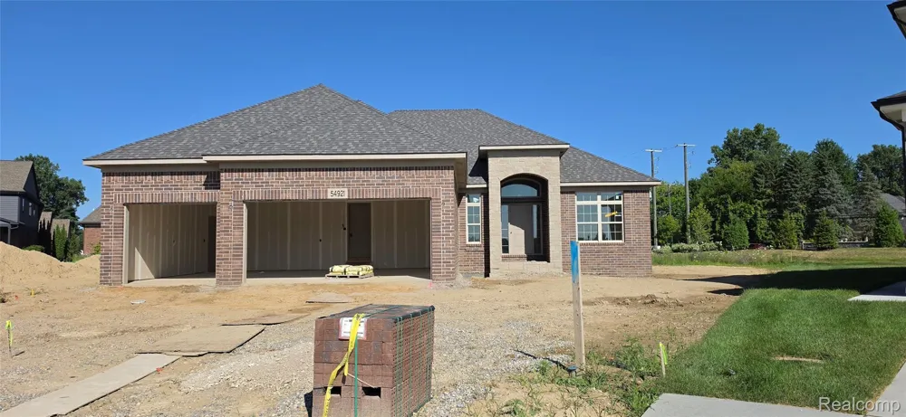 54921 Palomino Dr Shelby Charter Township, MI 48316