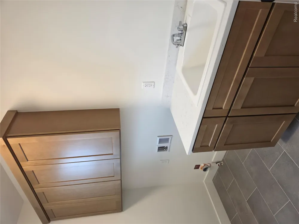 54921 Palomino Dr Shelby Charter Township, MI 48316