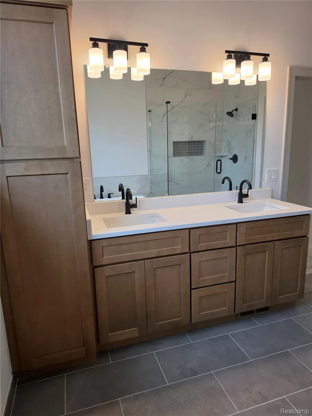 54921 Palomino Dr Shelby Charter Township, MI 48316