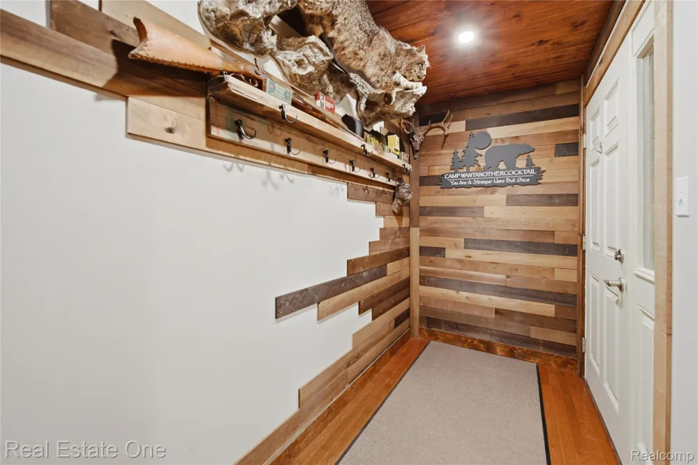 2643 Gulliver Road Doyle Township, MI 49840