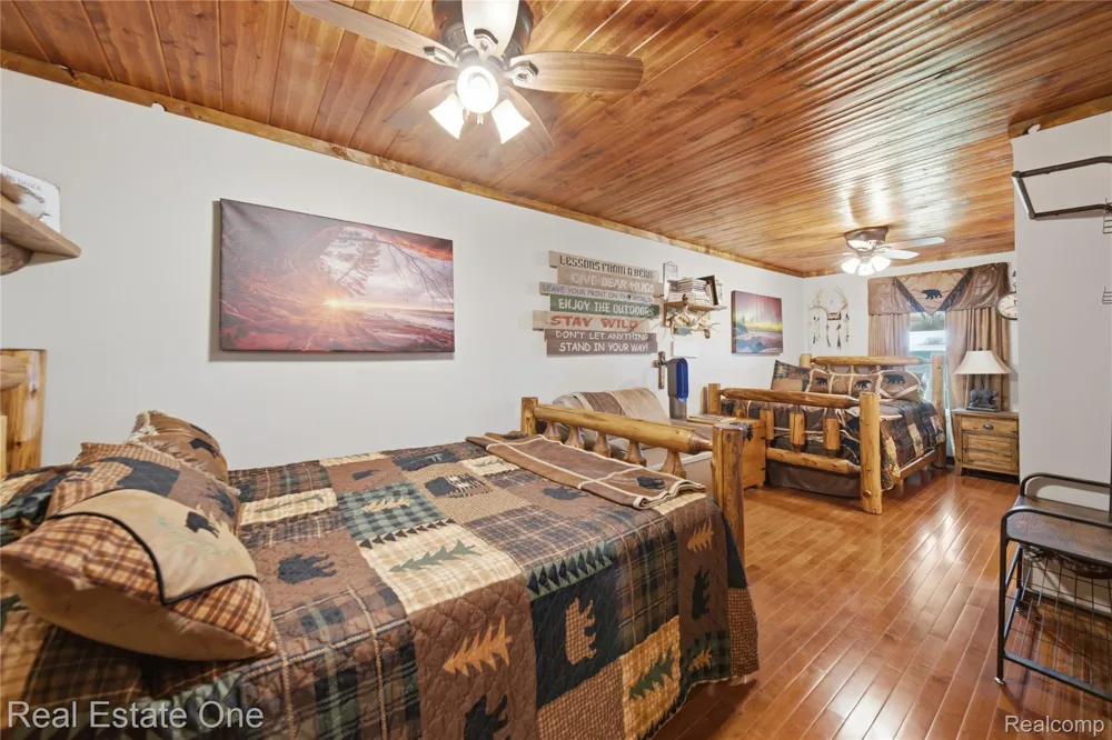 2643 Gulliver Road Doyle Township, MI 49840