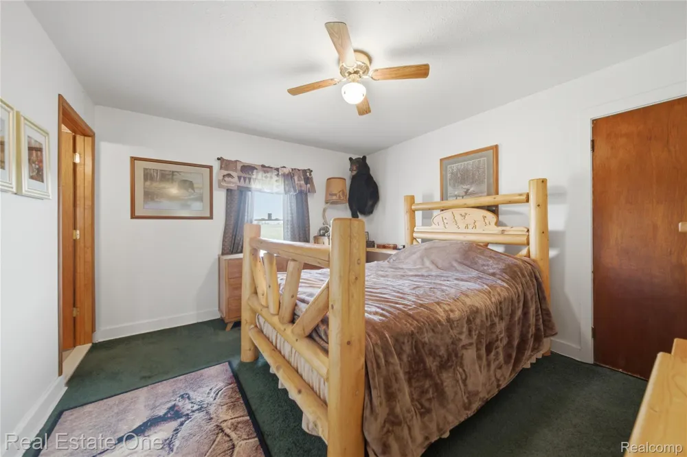 2643 Gulliver Road Doyle Township, MI 49840