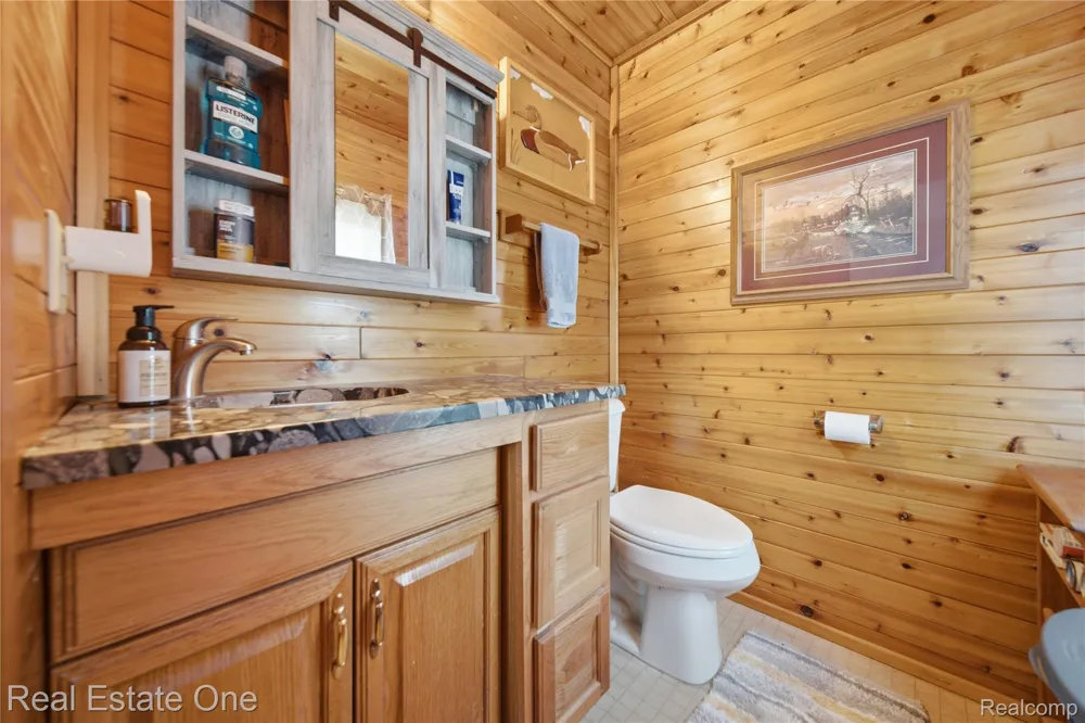 2643 Gulliver Road Doyle Township, MI 49840