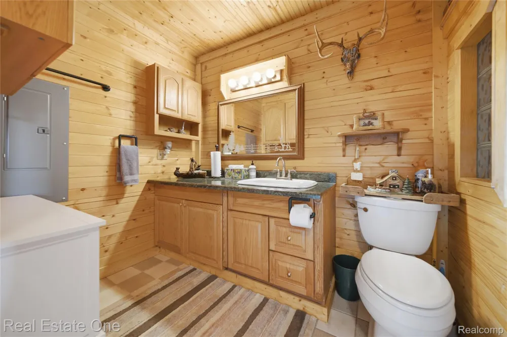2643 Gulliver Road Doyle Township, MI 49840