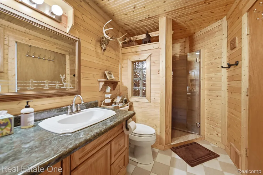 2643 Gulliver Road Doyle Township, MI 49840