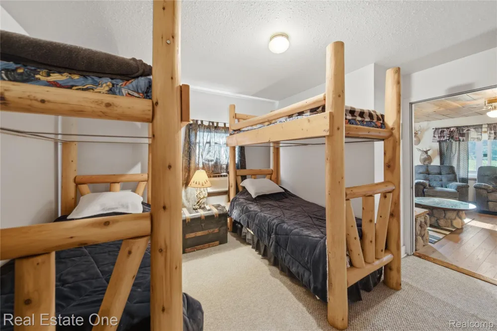 2643 Gulliver Road Doyle Township, MI 49840