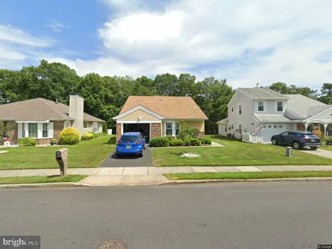 40 PINE OAK BOULEVARD