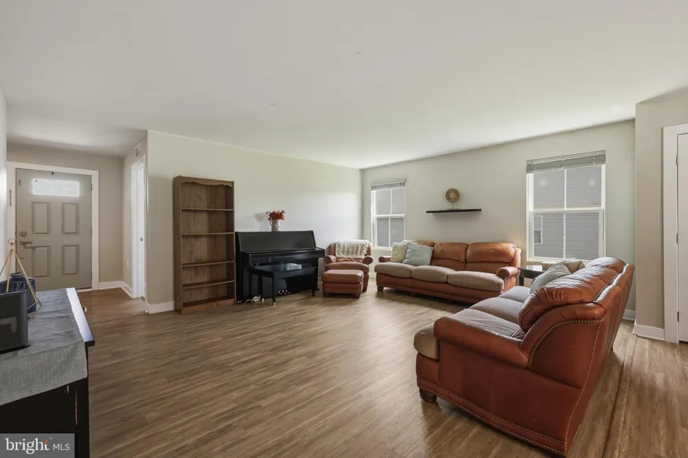 43 ELSTOW WAY Martinsburg, WV 25405