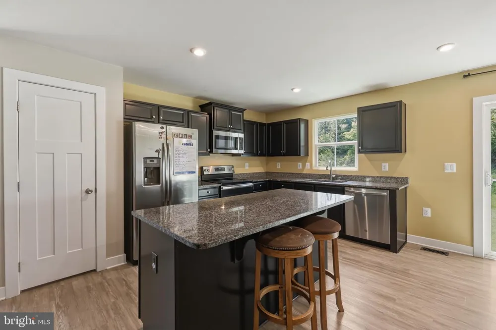 43 ELSTOW WAY Martinsburg, WV 25405