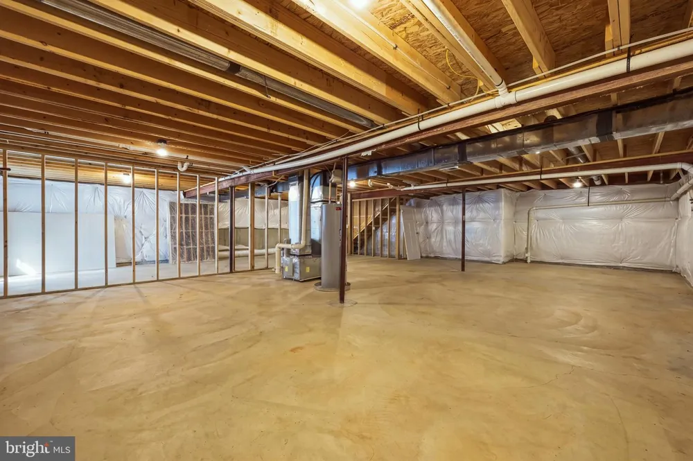 43 ELSTOW WAY Martinsburg, WV 25405