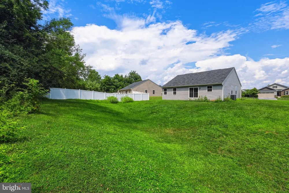 43 ELSTOW WAY Martinsburg, WV 25405