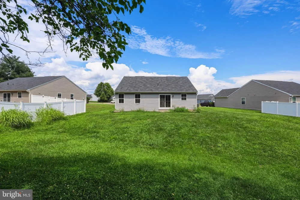 43 ELSTOW WAY Martinsburg, WV 25405