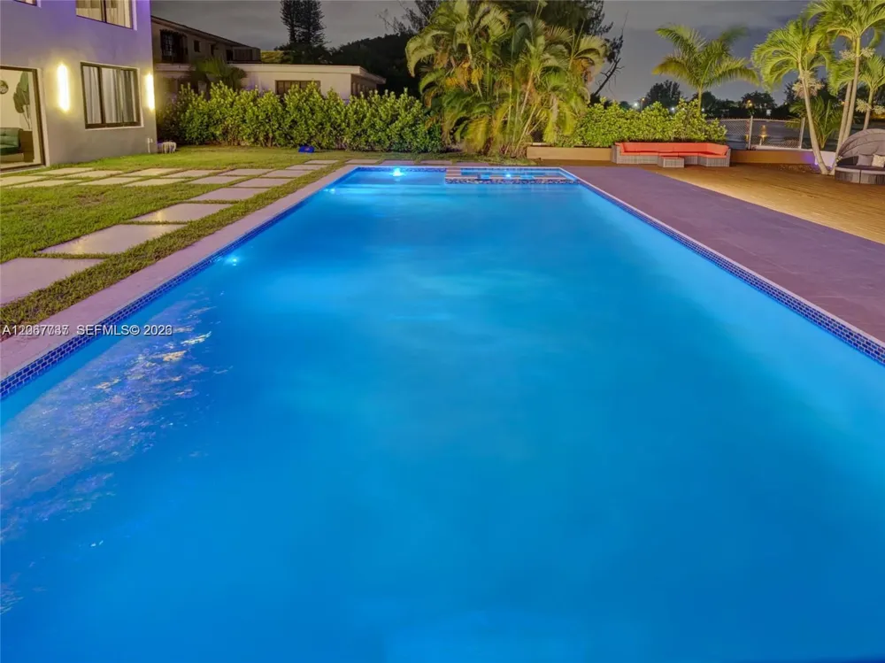 1861 NW 115th St Miami, FL 33167