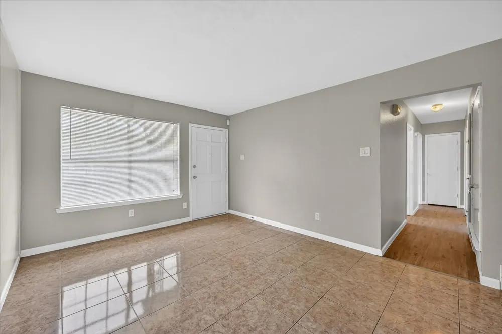 263 Merribrook Trail Duncanville, TX 75116