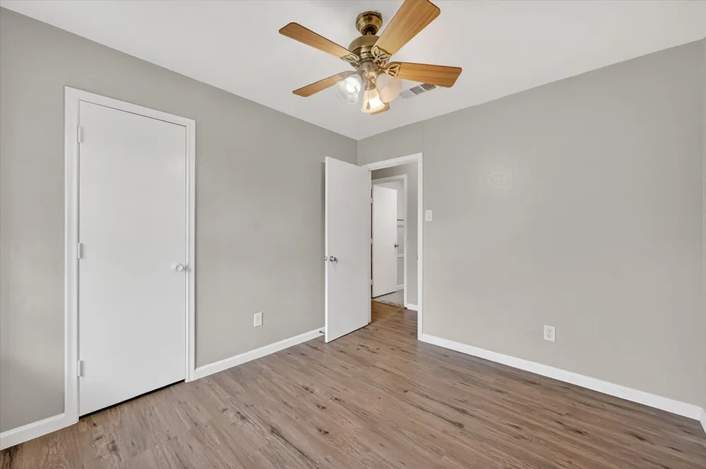 263 Merribrook Trail Duncanville, TX 75116