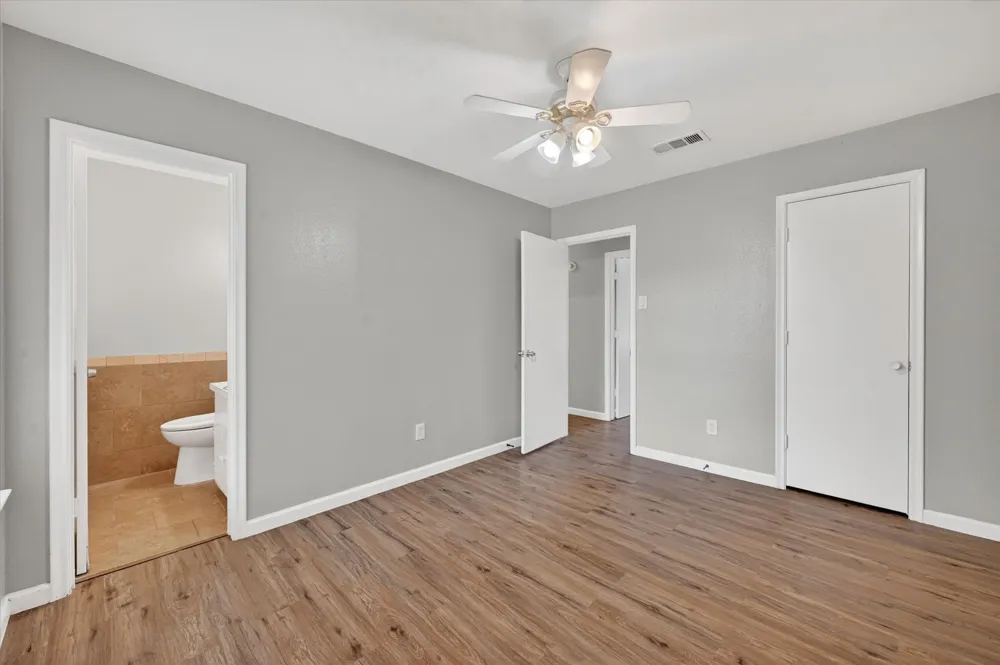 263 Merribrook Trail Duncanville, TX 75116
