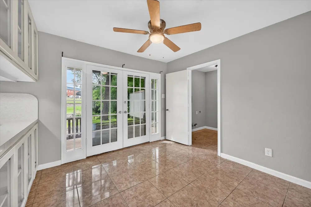 263 Merribrook Trail Duncanville, TX 75116