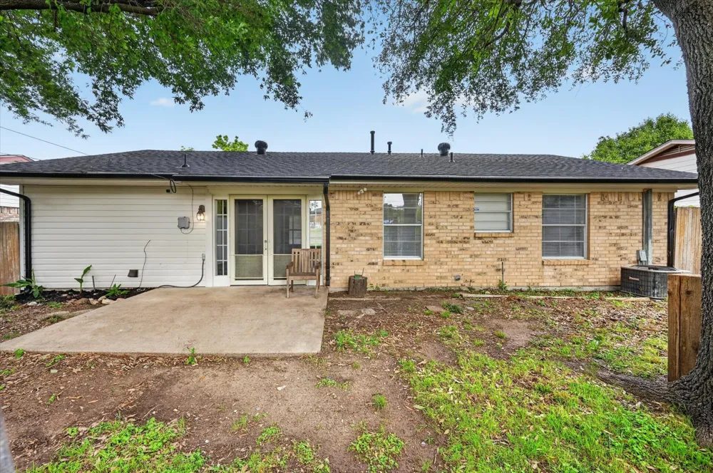 263 Merribrook Trail Duncanville, TX 75116