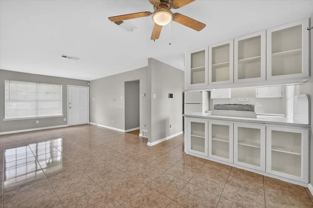 263 Merribrook Trail Duncanville, TX 75116
