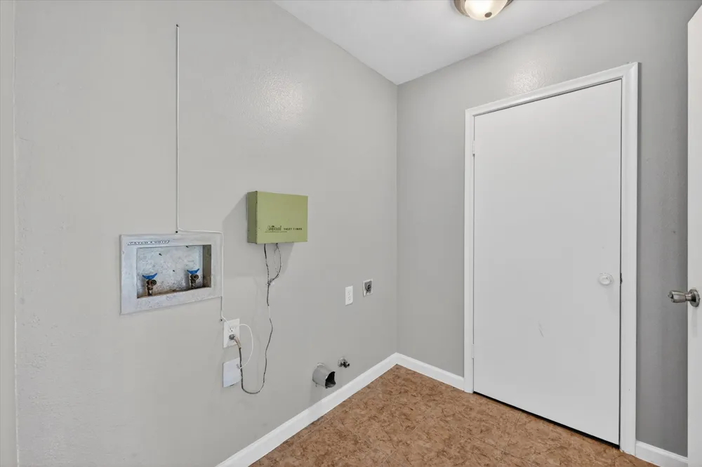 263 Merribrook Trail Duncanville, TX 75116