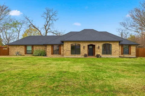 3705 Castle Drive