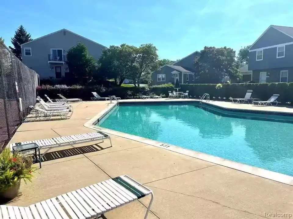 23553 Meeting Hall Lane Novi, MI 48375
