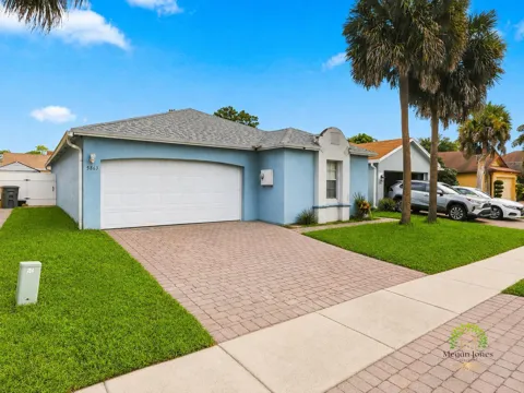 5863 AZALEA CIRCLE