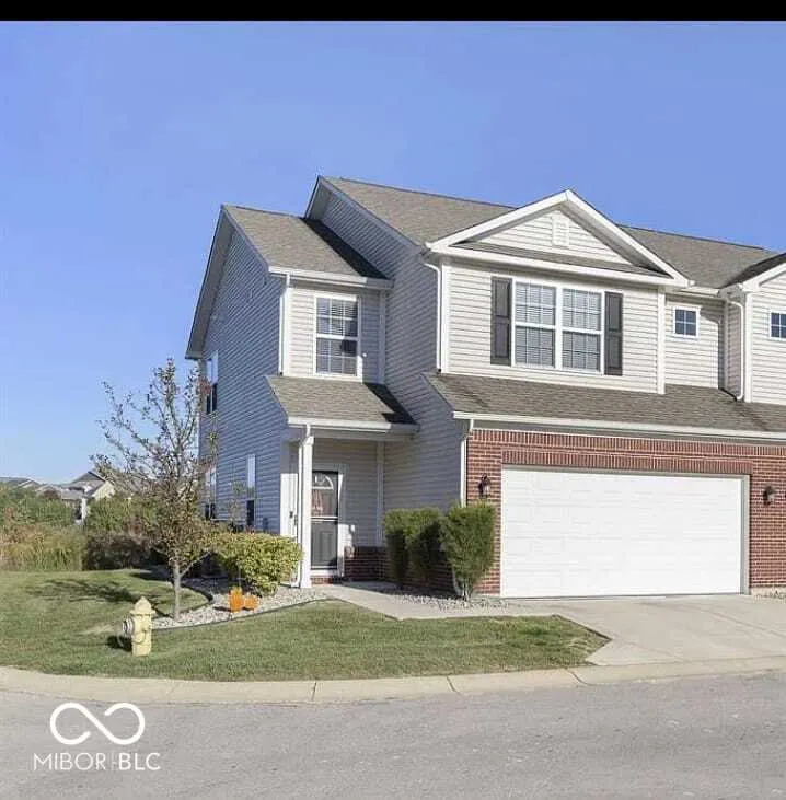 9628 Rolling Plain Drive Noblesville, IN 46060