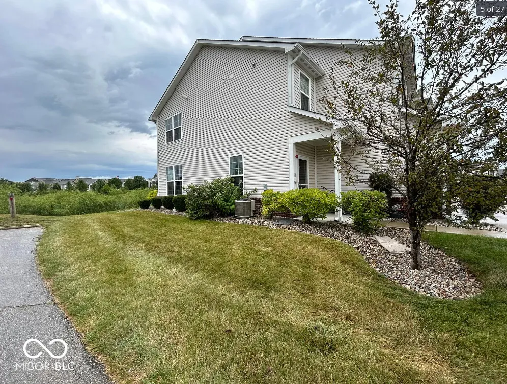 9628 Rolling Plain Drive Noblesville, IN 46060