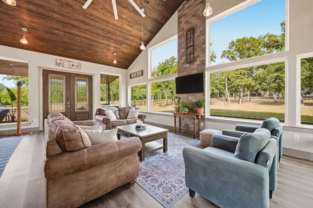1226 County Road 1990 Chico, TX 76431