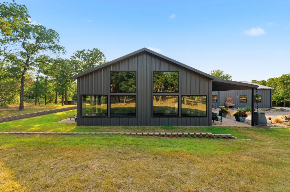 1226 County Road 1990 Chico, TX 76431