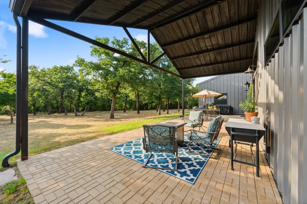 1226 County Road 1990 Chico, TX 76431