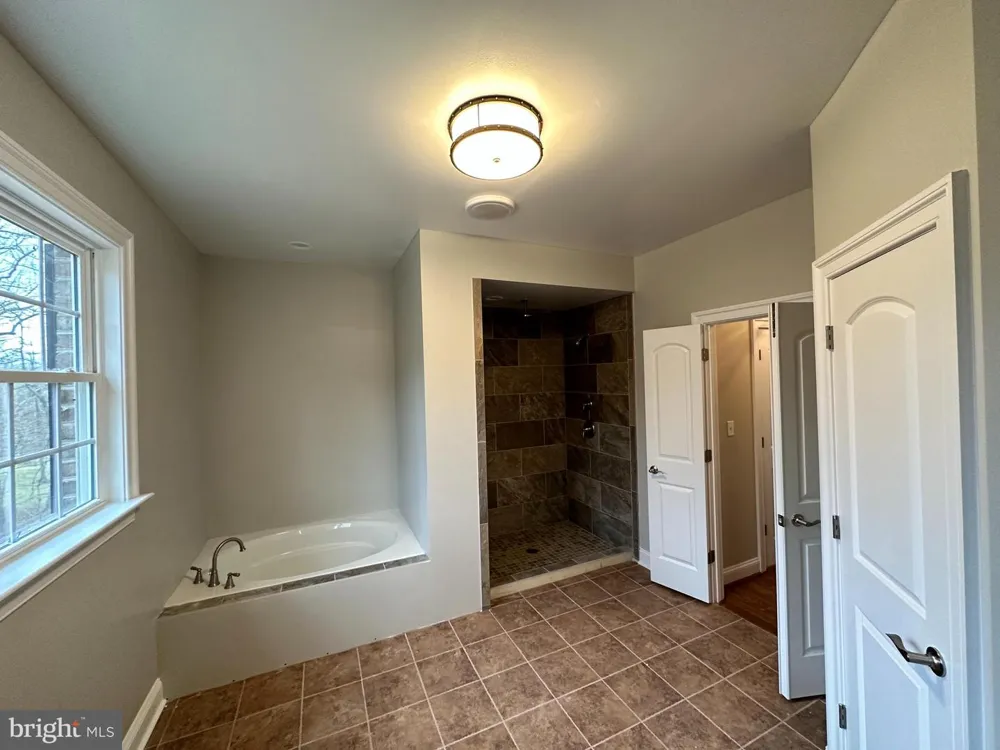 KEVAL GYAN WAY Winchester, VA 22603
