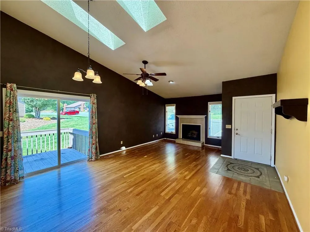 1540 Ivy Trace Wilkesboro, NC 28697