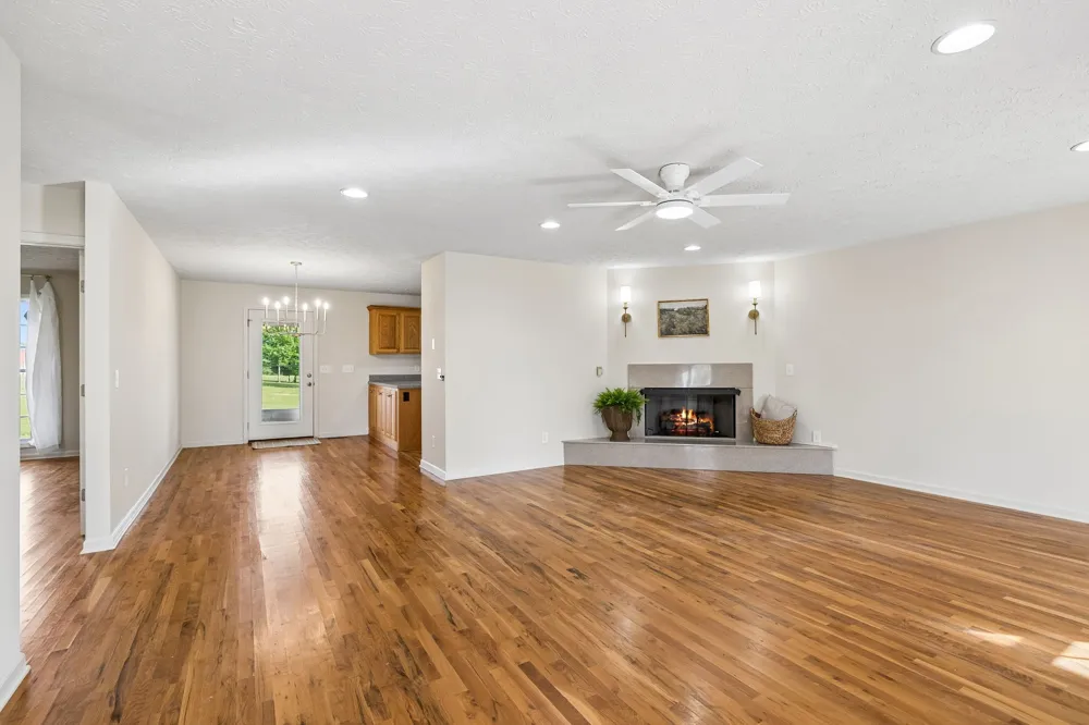 7899 W Lick Creek Rd Primm Springs, TN 38476