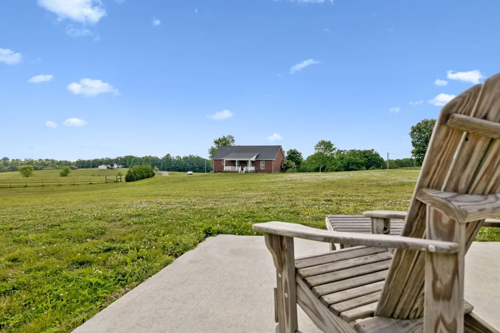 7899 W Lick Creek Rd Primm Springs, TN 38476
