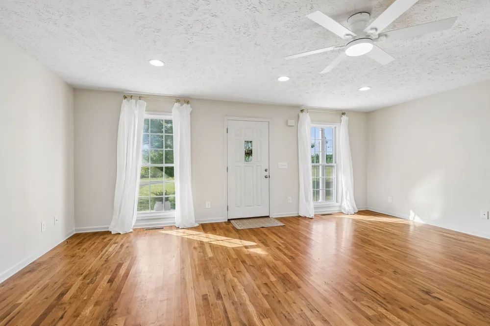 7899 W Lick Creek Rd Primm Springs, TN 38476
